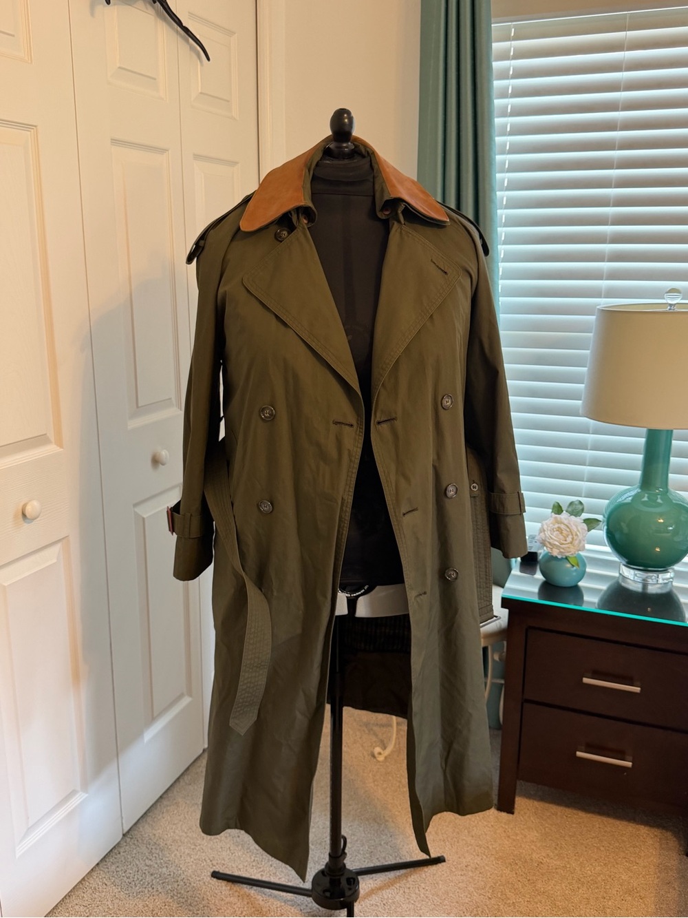 Vintage Towne by London Fog Green Trench Coat